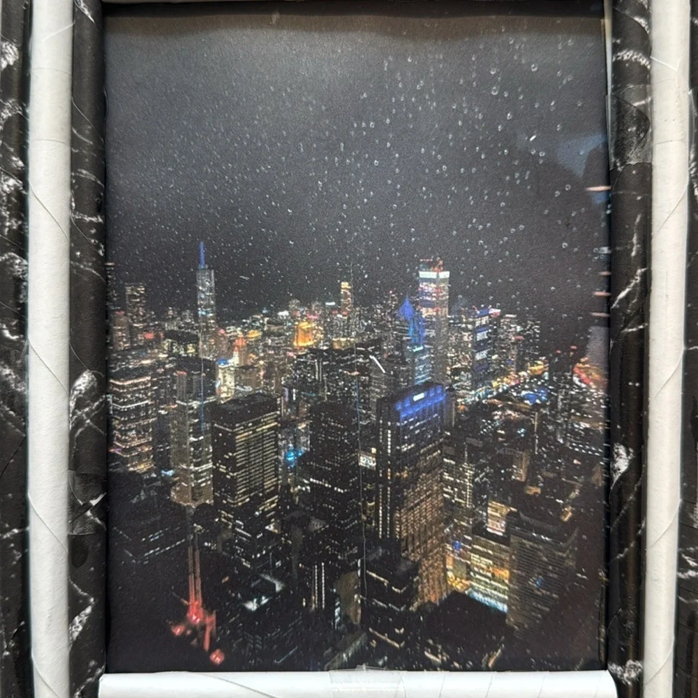 Unique Photography With a Handmade Frame